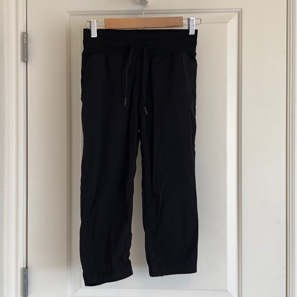 Lululemon Studio Crop II - Picture 2 of 6